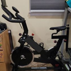 Excercise Bike With 40lb Wheel