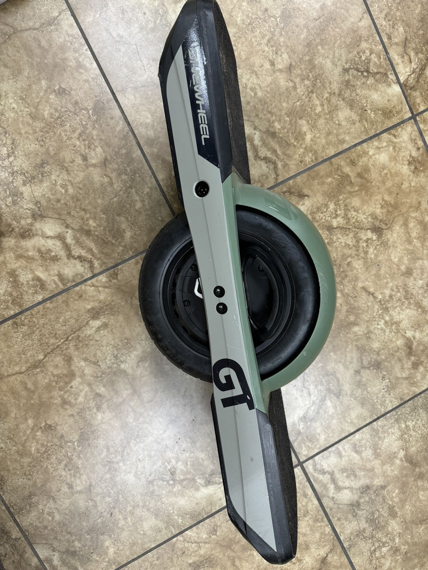 Onewheel GT Like New With Low Miles. Less Than 50 Miles.