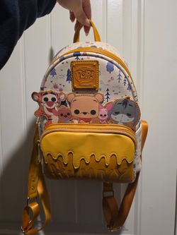 Winnie the pooh loungefly