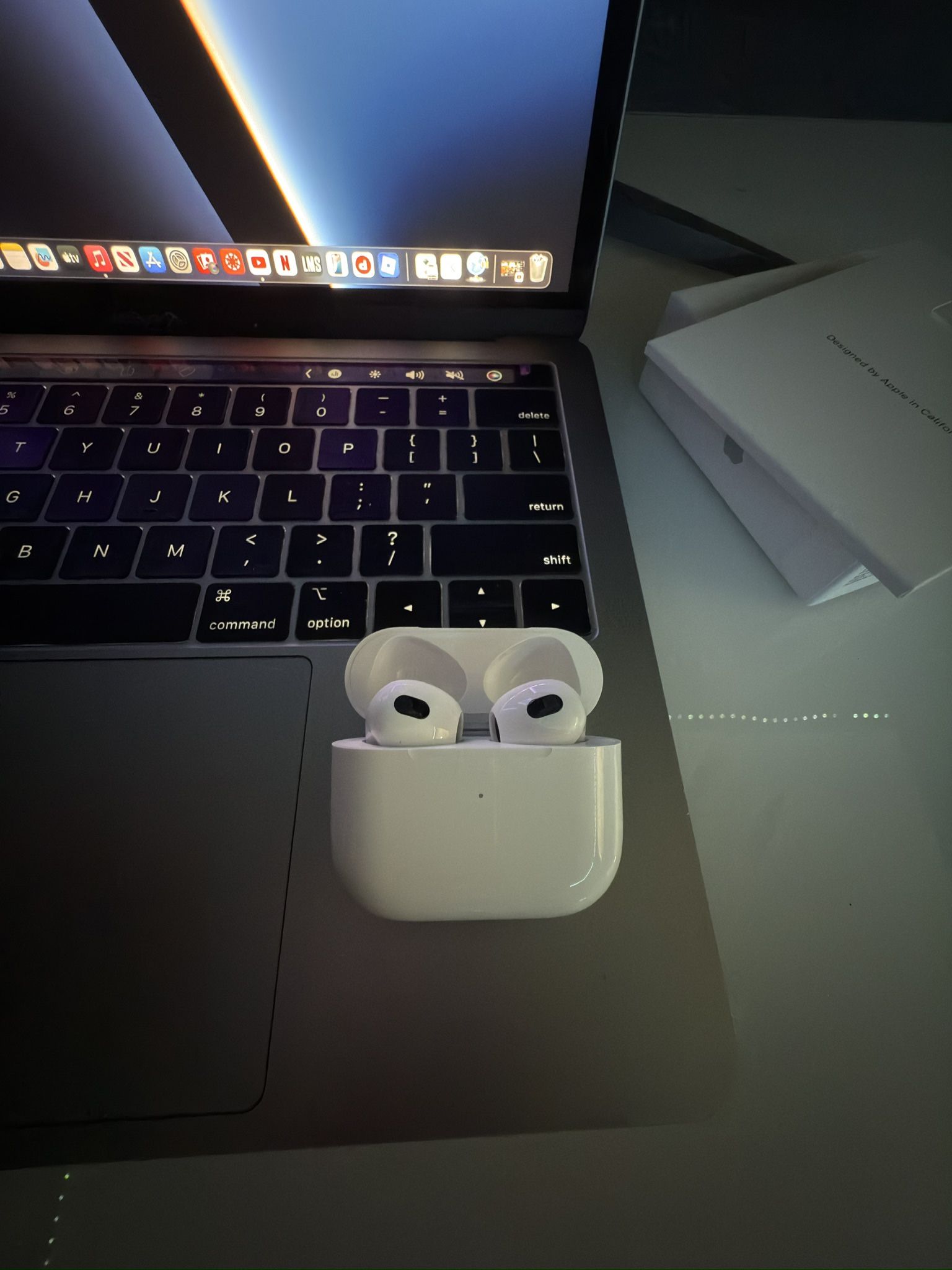 AirPods Gen 3