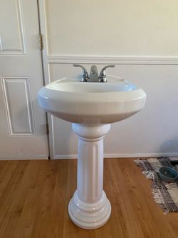 Glacier Bay Pedestal Sink