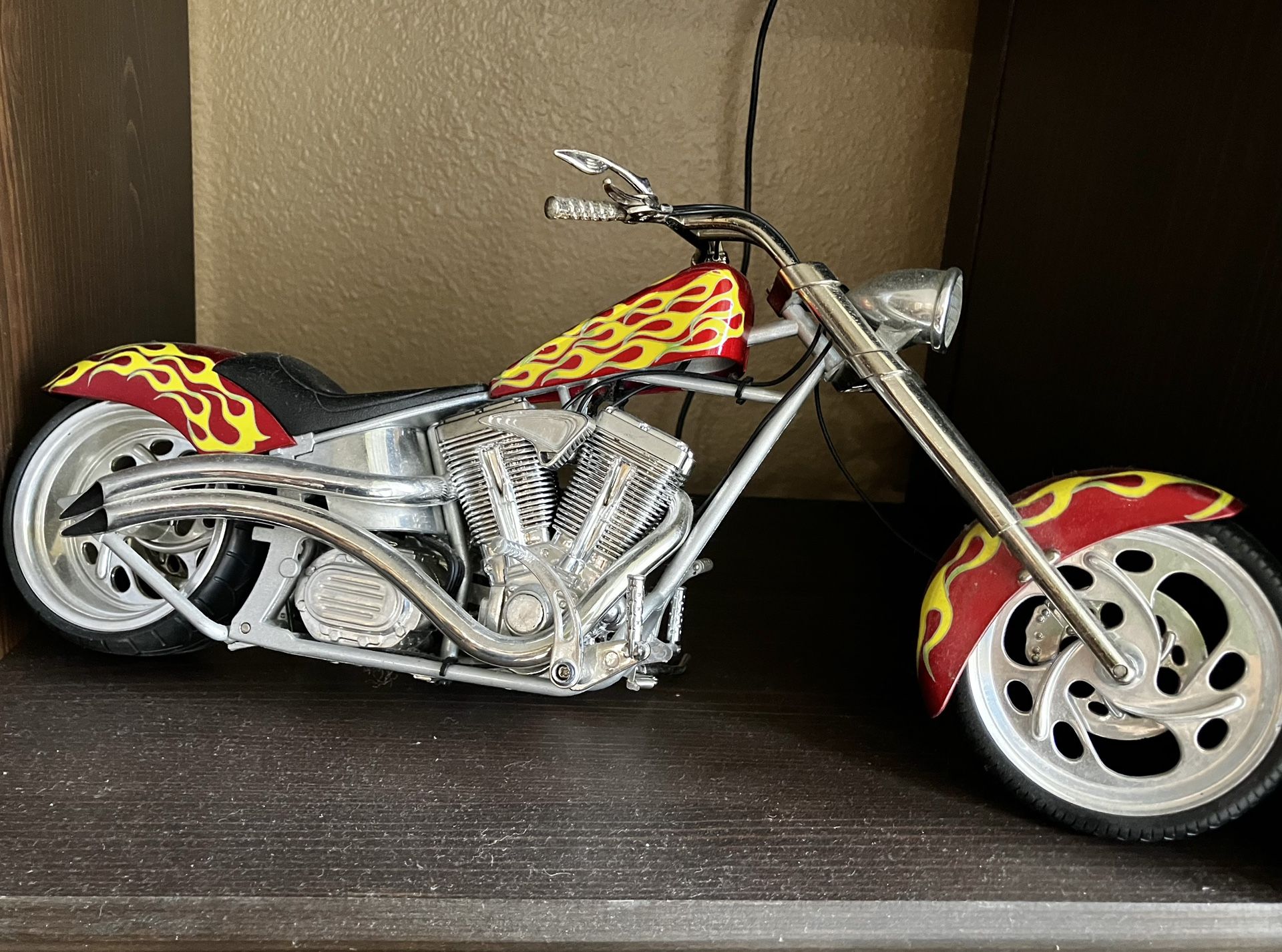 Red And Yellow Flames Orange County Chopper - Diecast Big Model