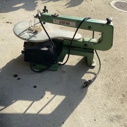 Scroll Saw 16. Variable. Speed Looks Perfect Very Good Condition.