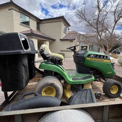 John Deere D105 42-in 17.5-HP Riding Lawn Mower and Bagger