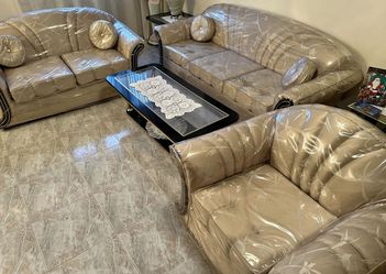 3 Pc Sofa Set Free Delivery Like New 