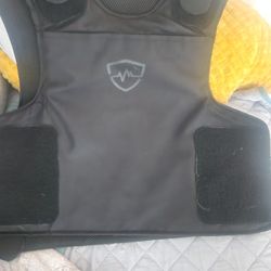 Safe life defense level IIIA+ vest Size 2x