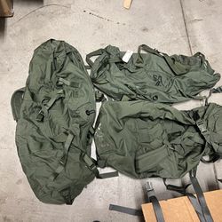 Genuine US Army Duffle Bags (new)