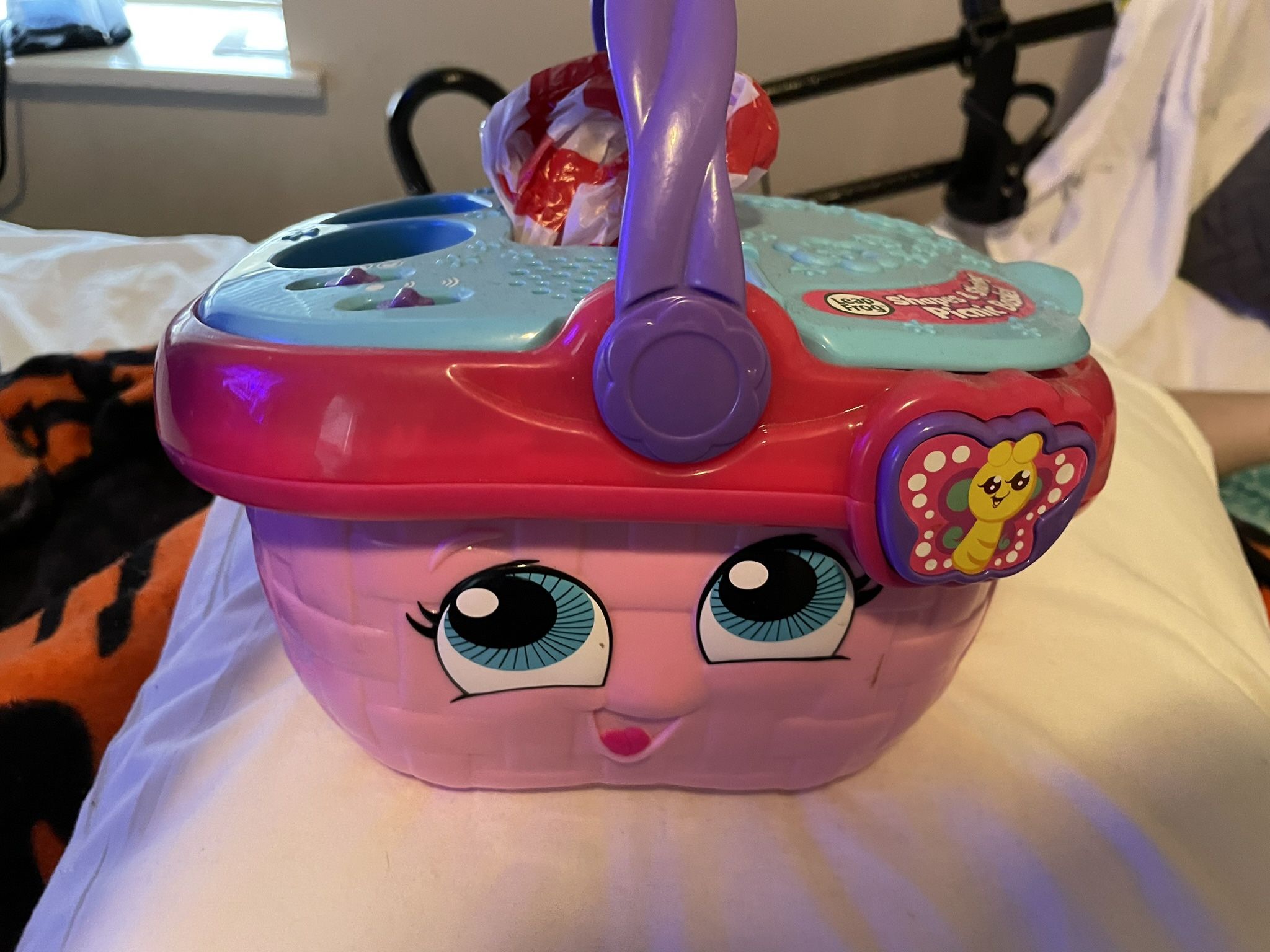 Shapes & Sharing Picnic Basket™  Shapes  Go on a pretend picnic and explore food, shapes and colors.  Ages 6 - 36 months