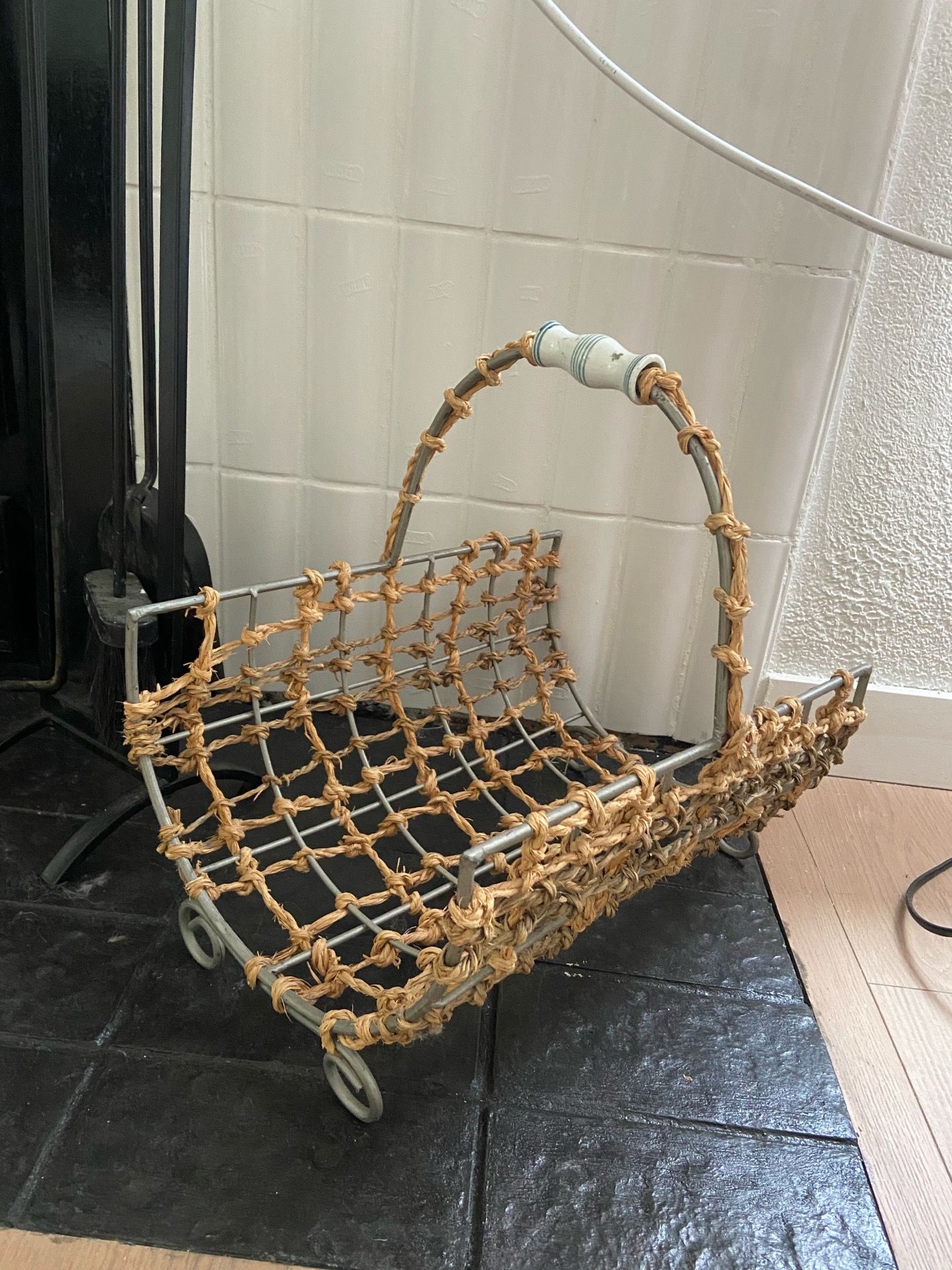 LOW PRICE MOVING- VINTAGE METAL RATTAN MAGAZINE HOLDER