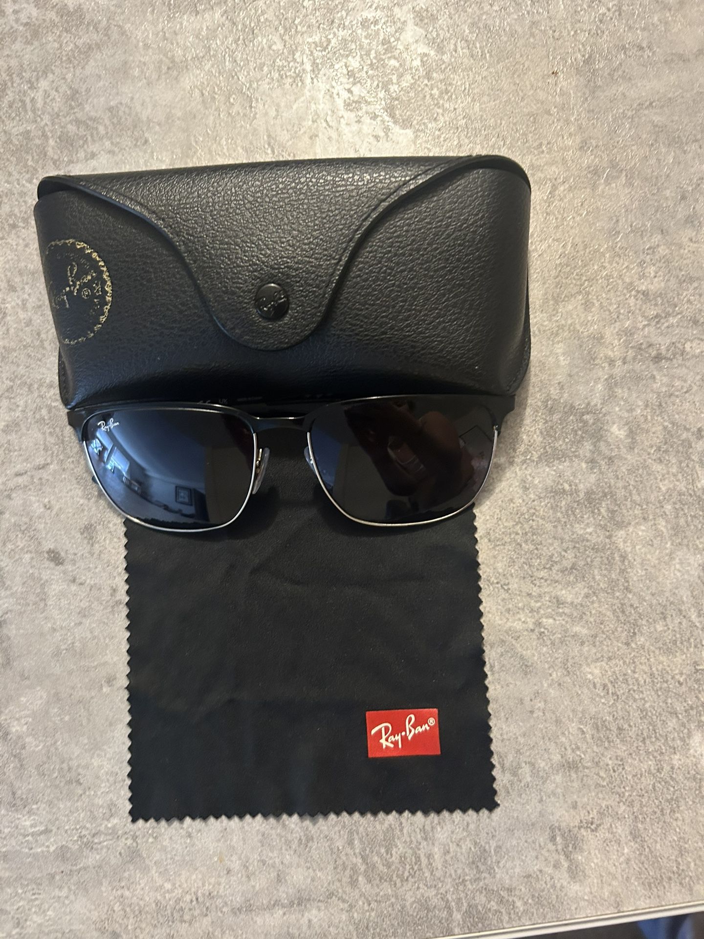 Ray Ban Sunglasses RB3(contact info removed)/8G Black Silver frames w/ Original Case & Cloth