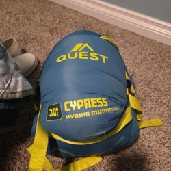 Quest Cypress 30° Hybrid Mummy Sleeping Bag – Great Conditio
