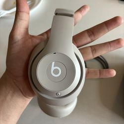 Beats Studio Pros 