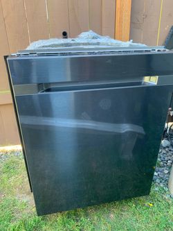 Samsung dishwasher. Like new condition. Everything works like it should.  From time to time it has small leak from bottom of front door, not always.  