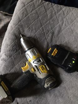FatMax FMC 620 20v Hammer Drill for Sale in Dallas TX OfferUp