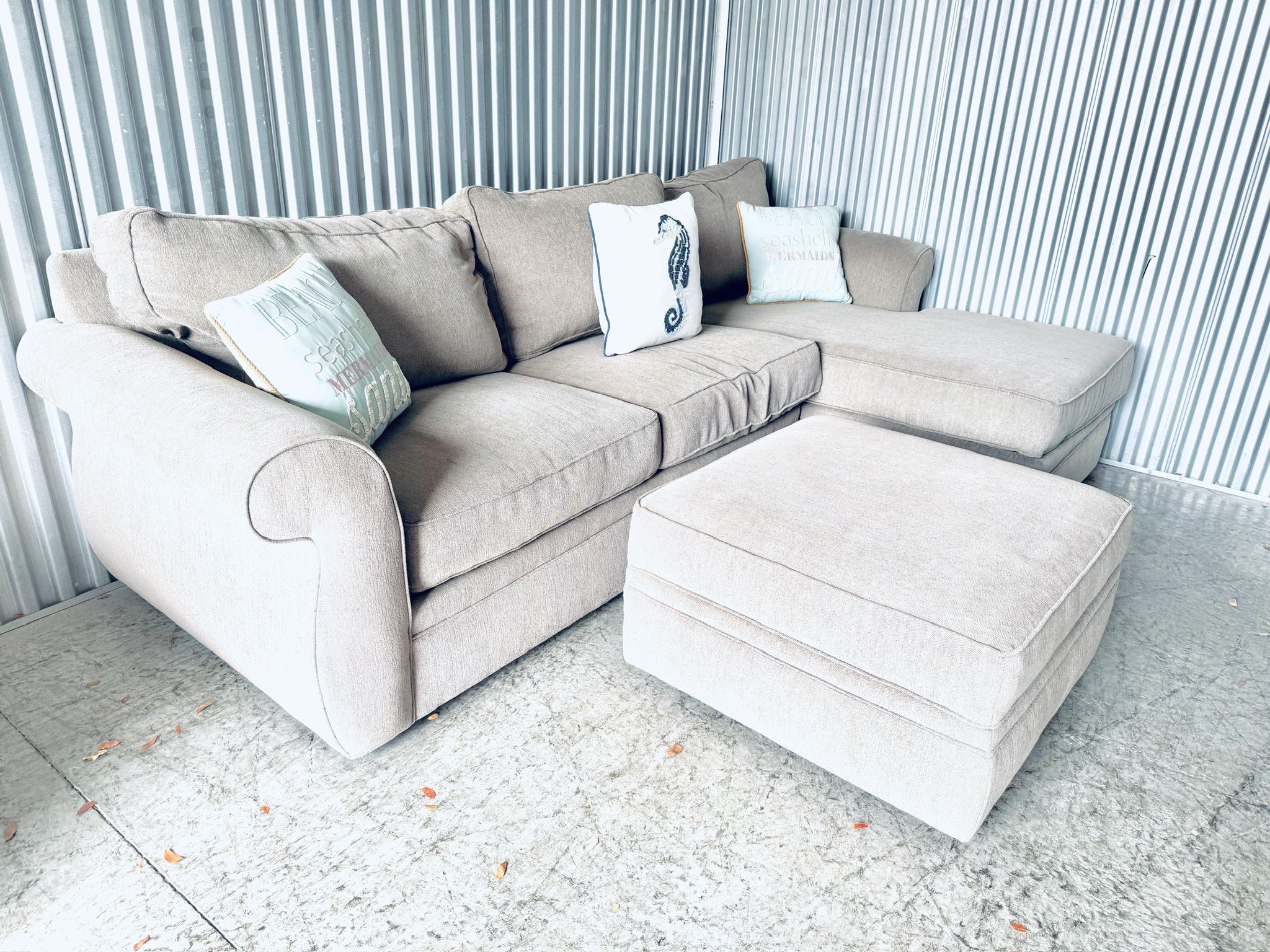 Stunning Upscale Robb & Stucky Modern Coastal Sectional Sofa with Storage Ottoman