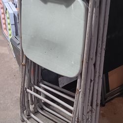 4 Folding Chairs