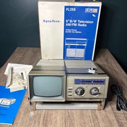 Vintage Samsung Dyna-Tone Portable 5” B/W Television AM/FM Radio NEW