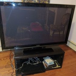 GAMERS !!!! come pick up a huge TV