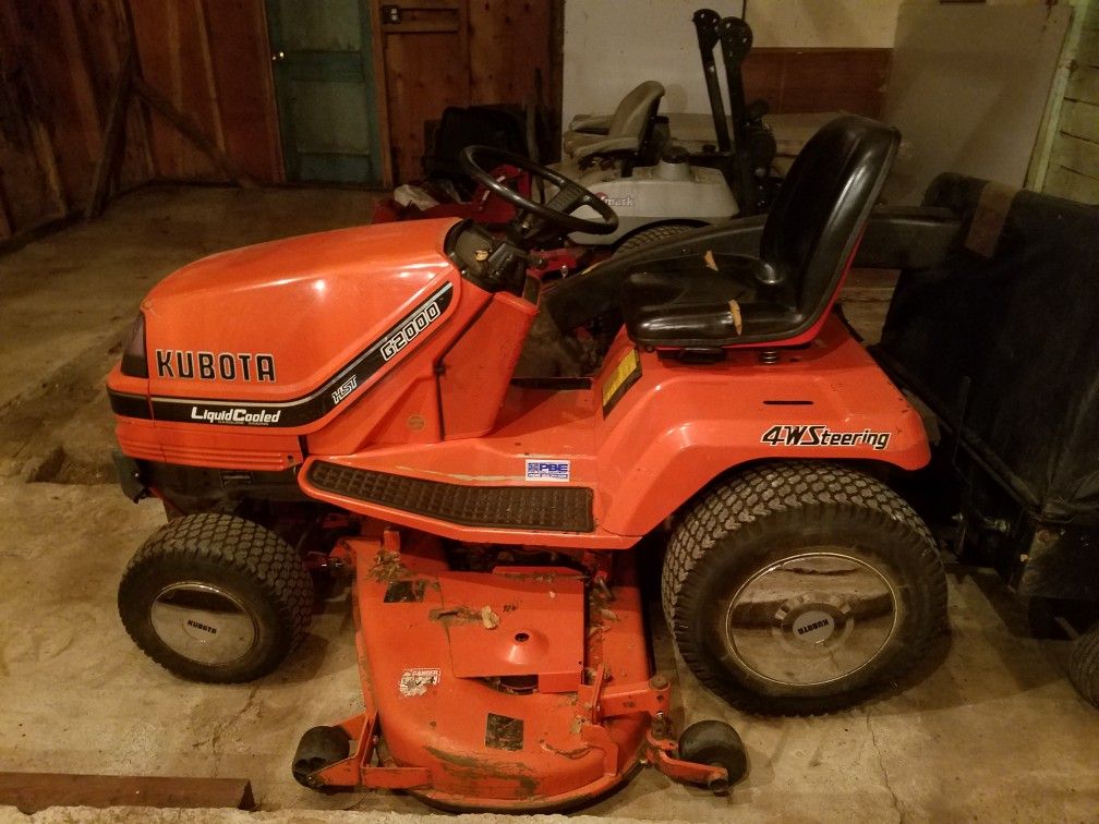 Kubota g2000