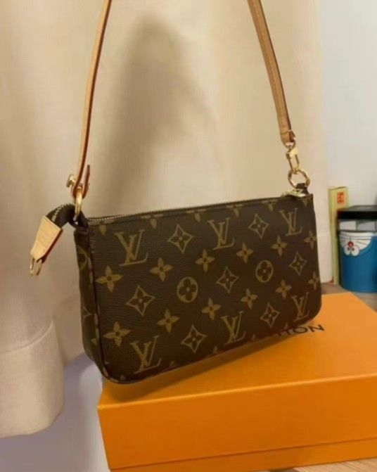 LV POCHETTE ACCESSOIRES Underarm Bag Shoulder Tote Mini Women's Brown