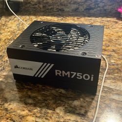 Corsair RM750i