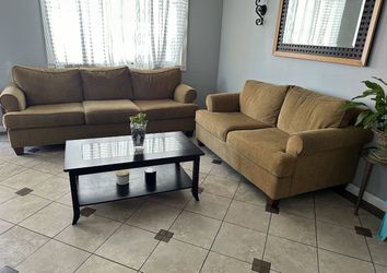 Couch  Set 
