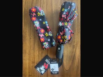 Brand new Minnie Mouse umbrella $16