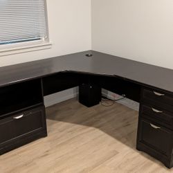 Corner L -Desk 