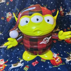 Little Green Men Alien In Holiday Outfit Bucket 