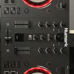 Numark Mixtrack 3 DJ Controller