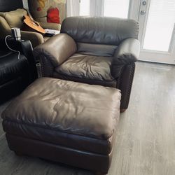 Couch With Foot Rest 