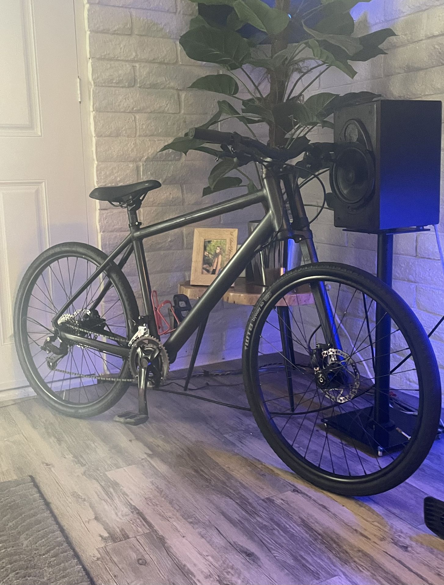 2021 Cannondale Hybrid Urban Race Bike StealthMatBlack