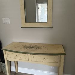 Entrance Table With Mirror