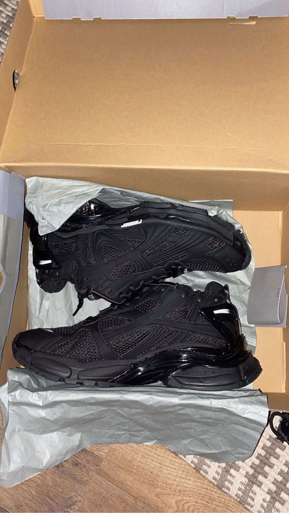 Balenciga Runner