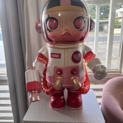 BRAND NEW OPEN BOX 1000% HEARTBEAT MEGA SPACE MOLLY