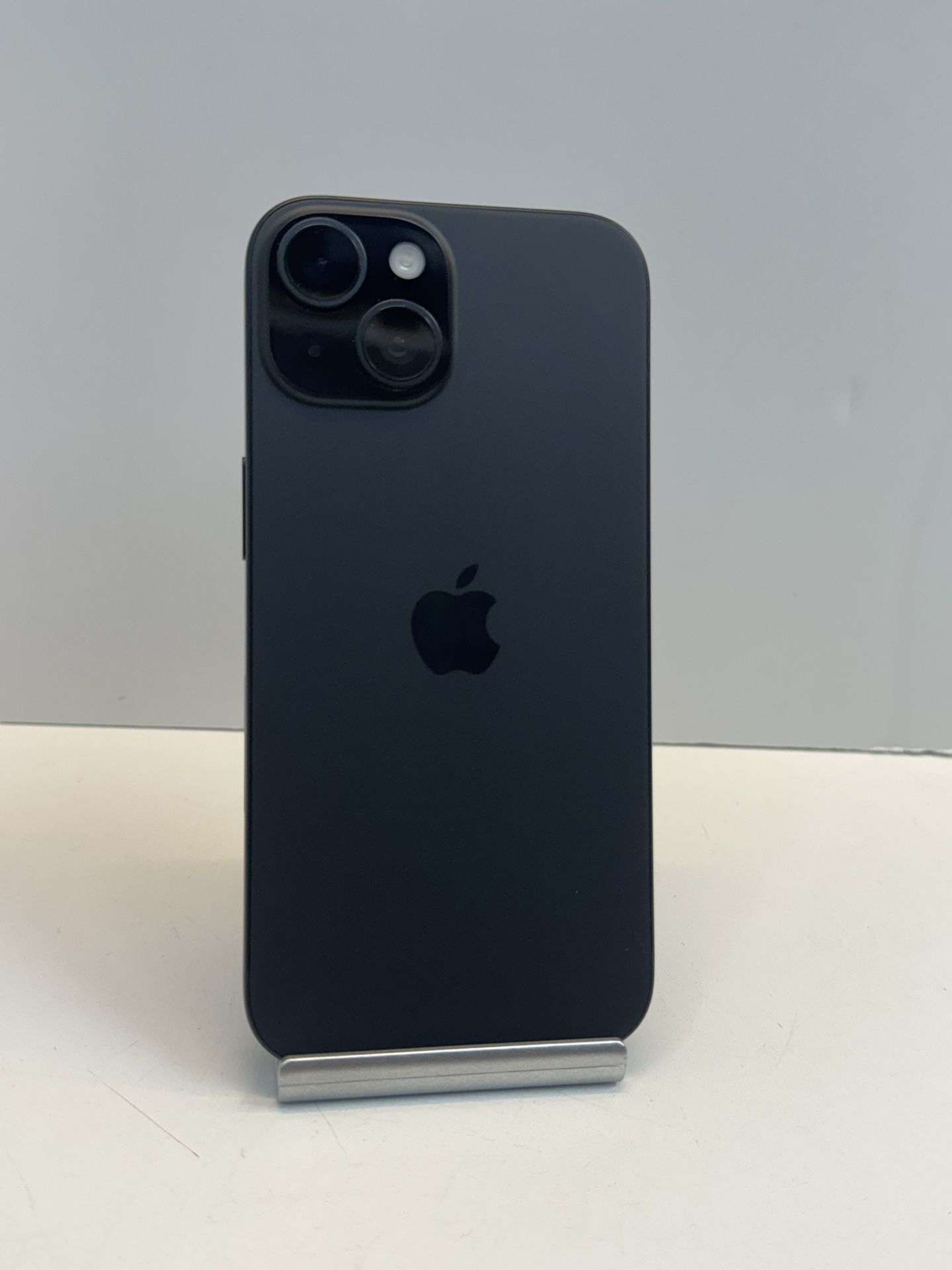Apple iPhone 15 128gb. ( Unlocked Cellphone )