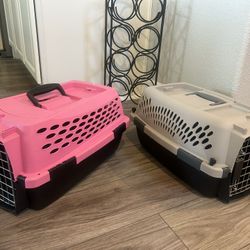 2 Pet Taxi Dog Kennels 