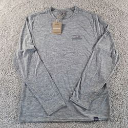 Patagonia Mens Medium Long Sleeve Capilene Cool Daily Graphic Gray Shirt New Top