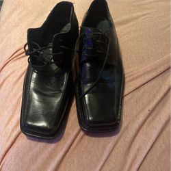 Size 9 1/5 dress shoes