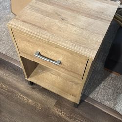 Night stand / Side table