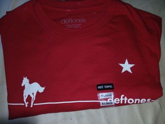Deftones t-shirt