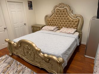 Bedroom set