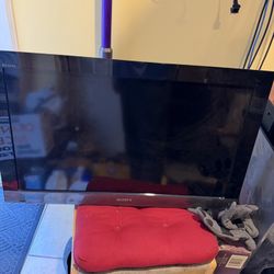 40” Sony TV