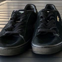 Pair Of Puma Suedes For Sale.