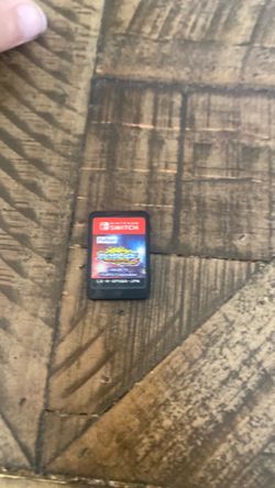 Selling my Nintendo bleyblad game.