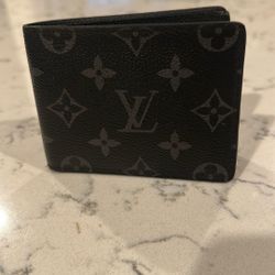 Lv Wallet Use Like New