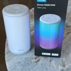 ✨ Govee Smart Table Lamp – Like New! ✨