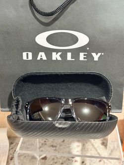 Oakley Holbrook Sunglasses with case