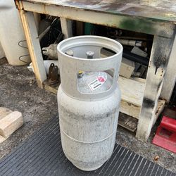 Forklift propane tank empty, good shape