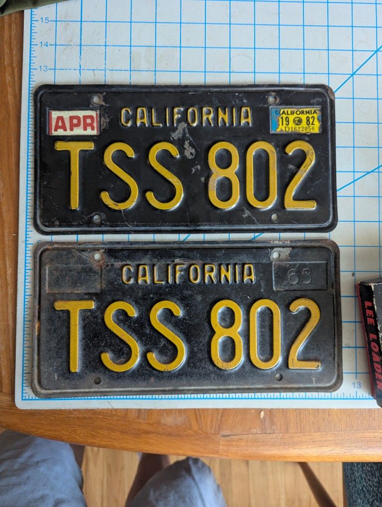 Vintage 1963 Base California License Plate Pair TSS 802 DMV Clear